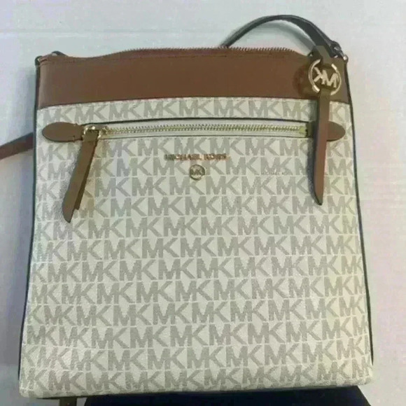 Michael Kors Jet Set Charm Large North/South Flat Crossbody Vanilla/Acorn - Picture 3 of 5